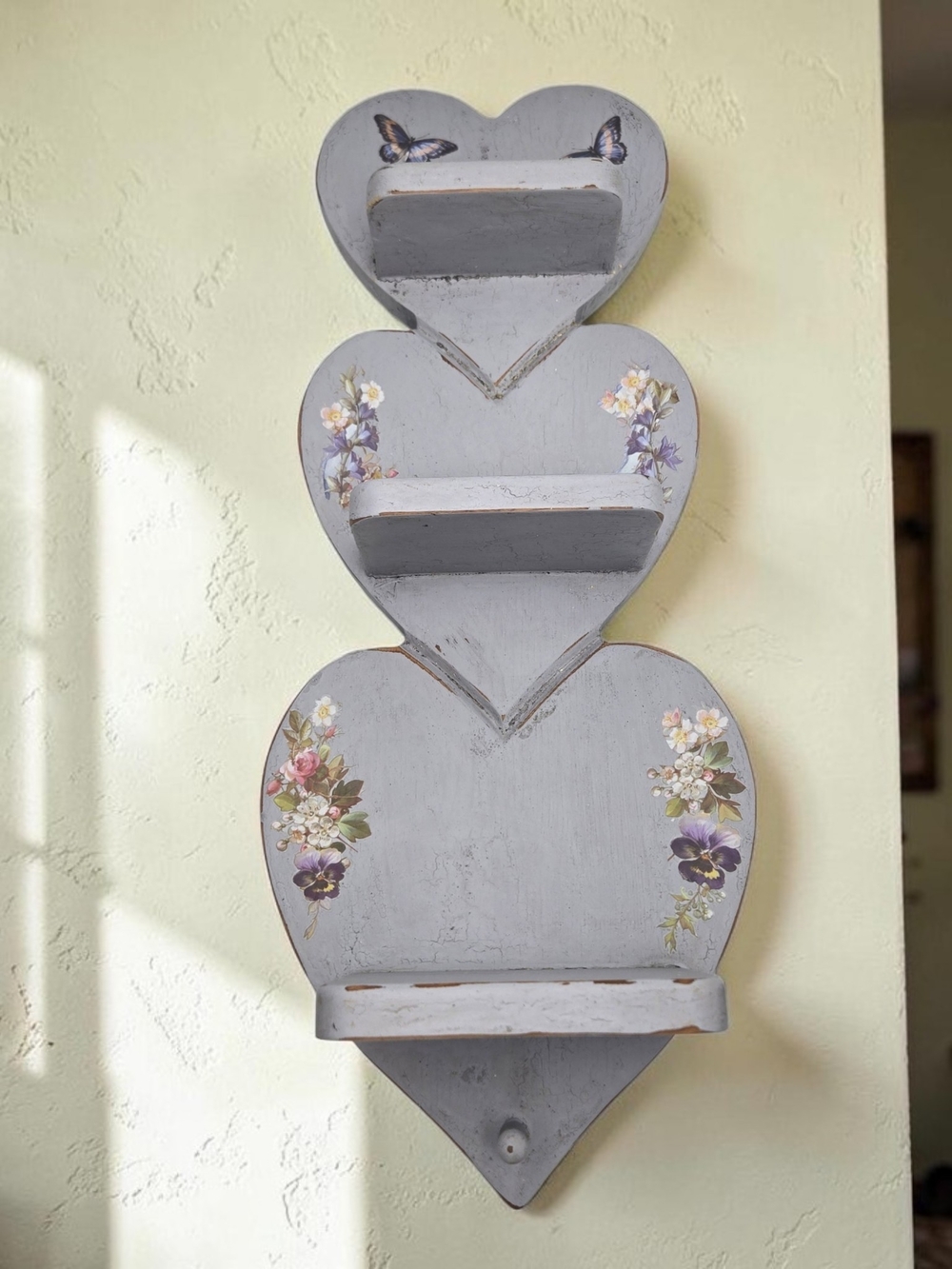 Vintage Style Heart Wall Shelf Hand Painted Floral Shabby Chic Cottage Decor